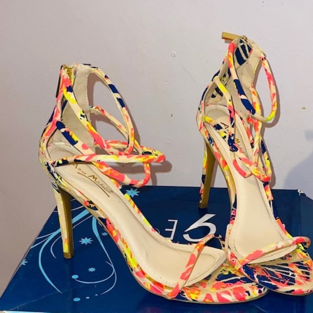 Anne Michelle/ size 9